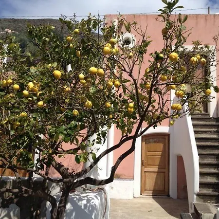 Casa Del Limone Holiday home *